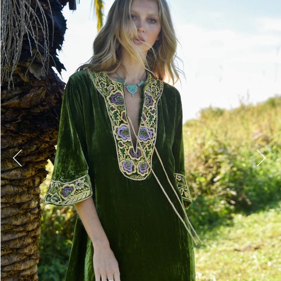 SIZE SWAP CHASING UNICORNS SILK VELVET TUNIC S NEED XS “don’t pass me by “ BNWT - Picture 3 of 7